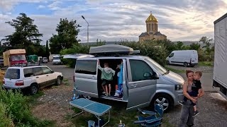 До Турции не доехали - МАШИНА РАЗВАЛИЛАСЬ в Тбилиси.  Живём на парковке. Грузия ОТНОШЕНИЕ К РУССКИМ