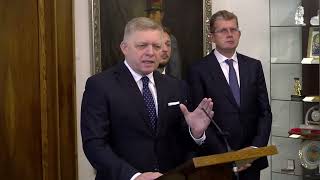 Fico: Neveril som vlastným ušiam, ako český prezident zmenil postoj k vojne na Ukrajine